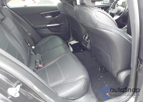 2023 Mercedes-Benz C 300 Sedan z USA, uszkodzony, nr VIN W1KAF4GB8PR071475